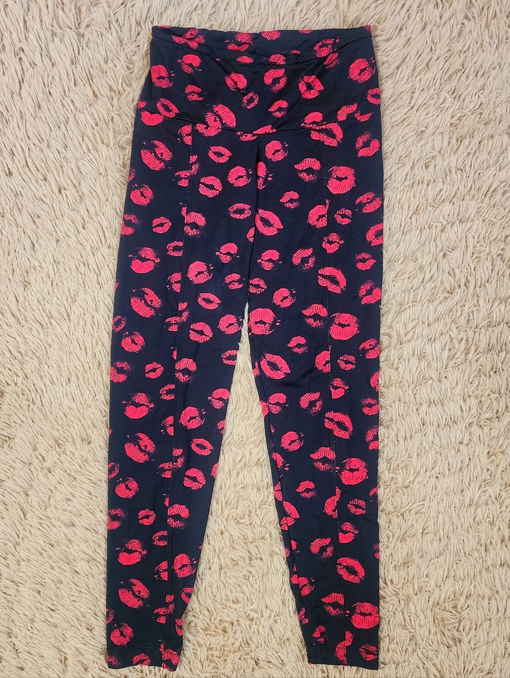 Black Leggings with Red Lip Print